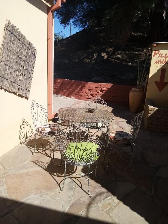 Larochelle Guesthouse Keetmanshoop Exteriör bild