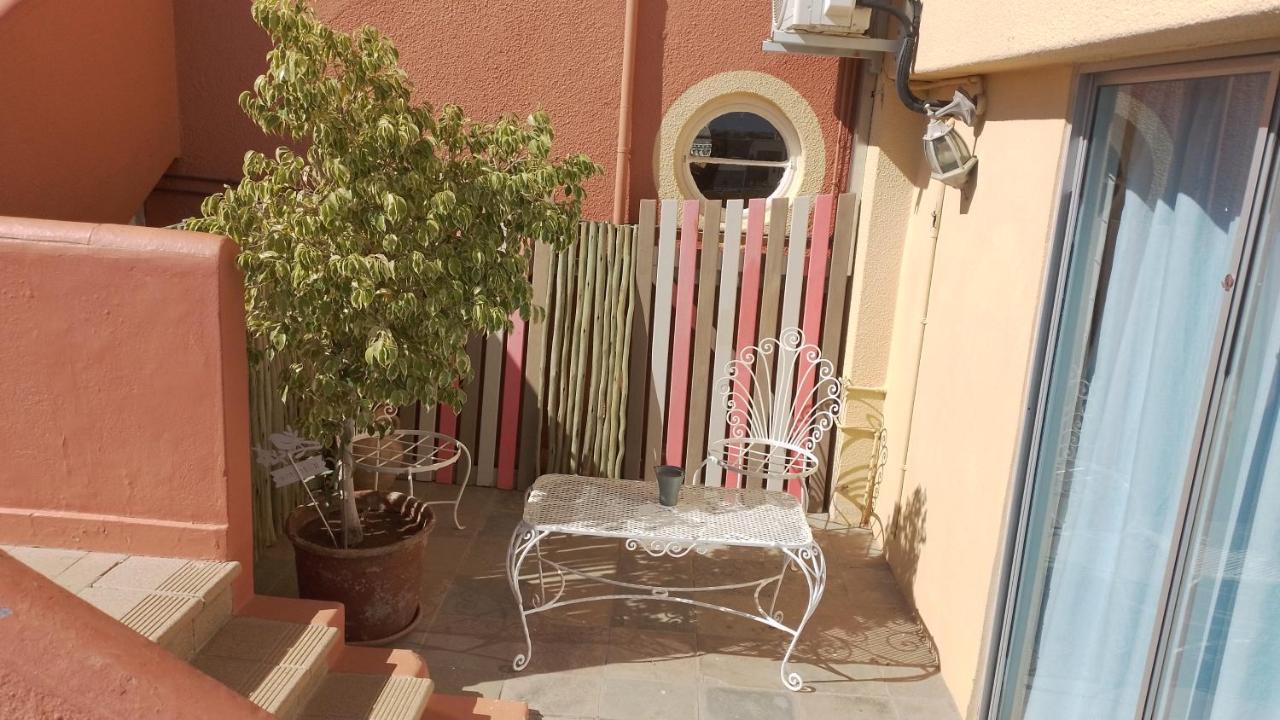 Larochelle Guesthouse Keetmanshoop Exteriör bild