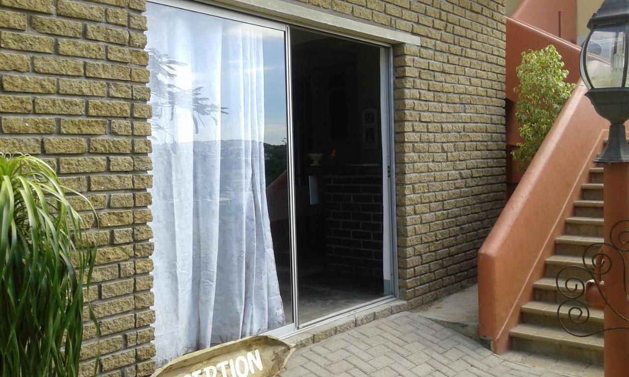 Larochelle Guesthouse Keetmanshoop Exteriör bild
