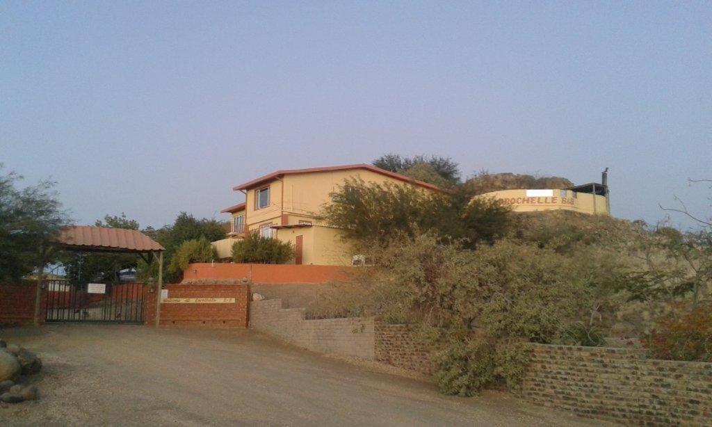 Larochelle Guesthouse Keetmanshoop Exteriör bild